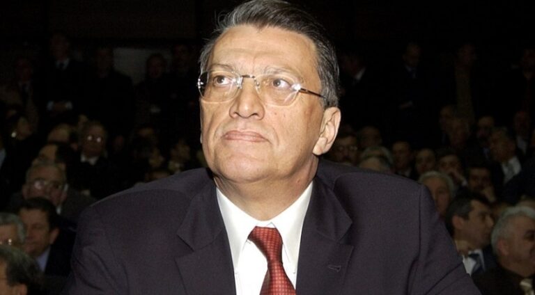 MESUT YILMAZ HAYATINI KAYBETTİ!