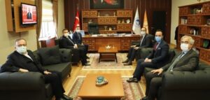 PANDEMİDEN EN ÇOK ETKİLENEN SEKTÖRLER ARASINDA GAZETELER YER ALIYOR