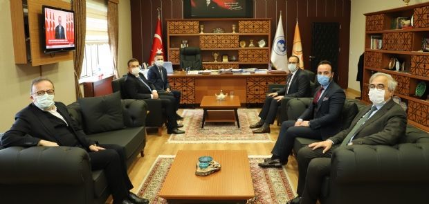 PANDEMİDEN EN ÇOK ETKİLENEN SEKTÖRLER ARASINDA GAZETELER YER ALIYOR