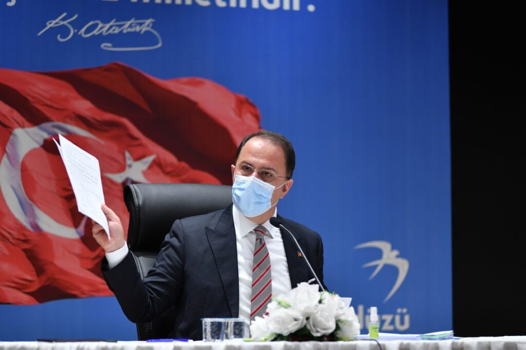 ÇALIK, “BEYLİKDÜZÜ’NDE YENİ YILDAN UMUTLU OLMAK İÇİN SEBEBİMİZ ÇOK”