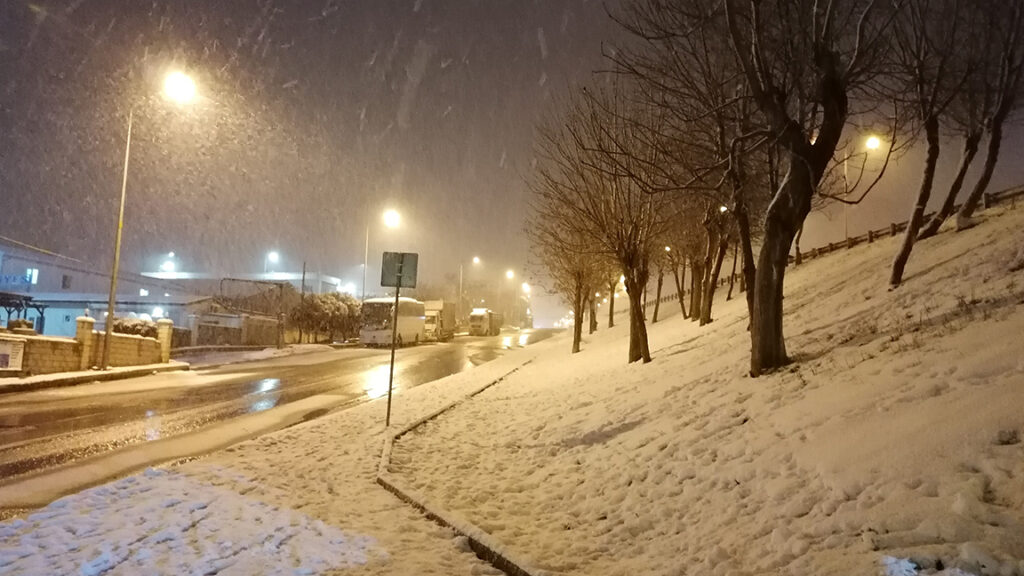 Silivri’de kar yağışı devam ediyor