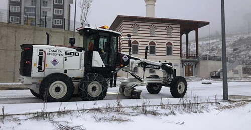 BAŞKAN MESUT ÜNER KAR EKİPLERİNİ TEYAKKUZA GEÇİRDİ