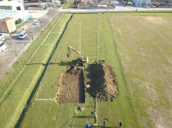 DEĞİRMENKÖY STADI’NA KAZMA VURULDU