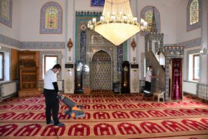 CAMİ VE MESCİTLER RAMAZAN AYINA HAZIRLANIYOR