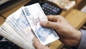 Emekli bayram ikramiyesi ödemeleri başladı!