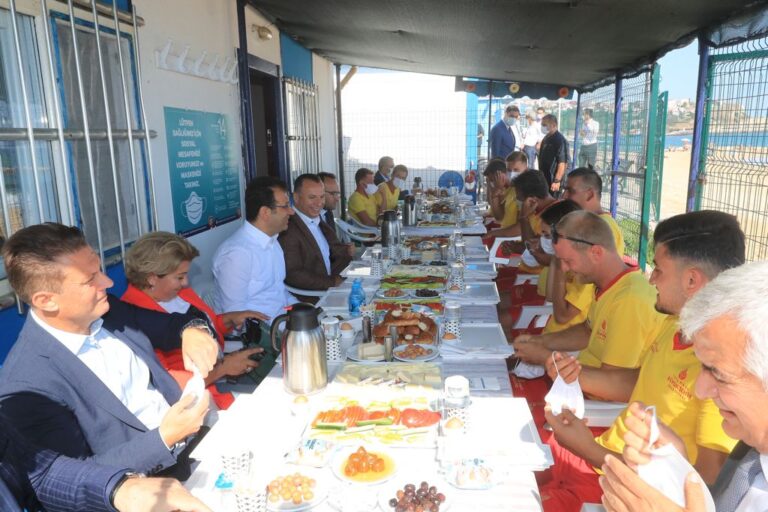 CANKURTARANLARLA KAHVALTIDA BULUŞAN İMAMOĞLU: “SALDIRIYI KINIYORUZ”