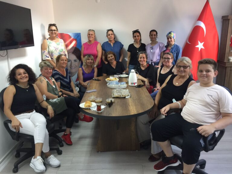 İYİ Kadınlar Bir Araya Gelmeye Devam Ediyor