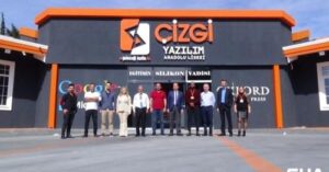 Ulaş Velioğlu, Çizgi Anadolu Yazılım Lisesini basına tanıttı