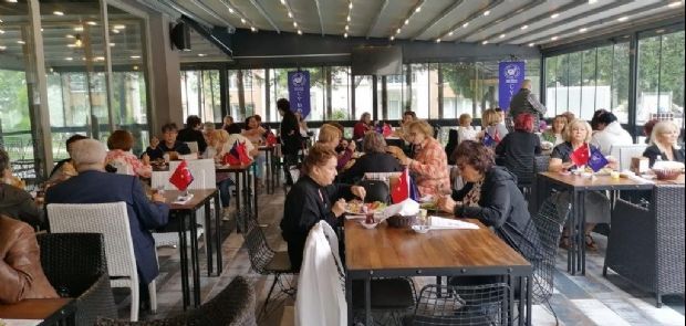 UZUN BİR ARADAN SONRA BİR ARAYA GELDİLER