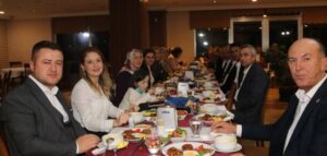 ERGENE’DE MUHTARLARA ÖZEL KUTLAMA