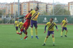 Silivrispor emin adımlarla geliyor 2-1
