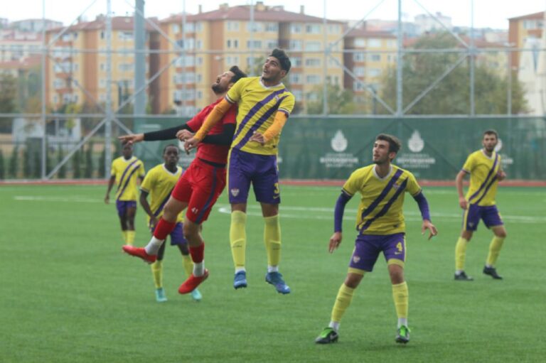 Silivrispor emin adımlarla geliyor 2-1