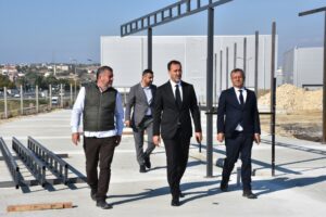 Silivri Belediyesi, “Sıfır Atık Projesi” kapsamında 1. Sınıf Atık Getirme Merkezinin inşaat çalışmalarına başladı.