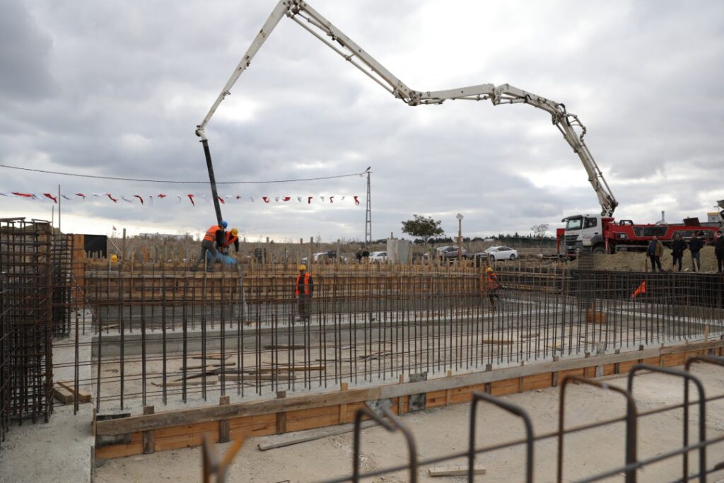 BÖLGENİN İLK VE TEK HAYVAN PAZARI’NIN TEMELİ ATILDI