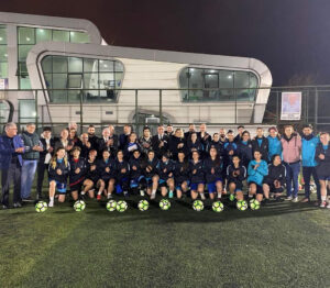 Zeytinburnu’nun güneş gibi parlayan kızları var