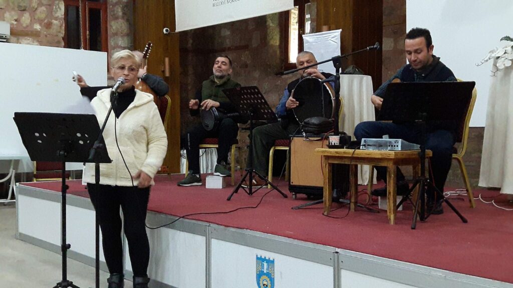 AYŞE ÜZGÜN HAYATA TUTUNAMADI