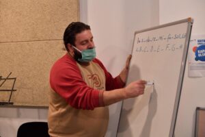 BEYLİKDÜZÜ AKADEMİ GİTAR ORKESTRASI ÇALIŞMALARINA BAŞLADI