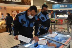 SİLİVRİ’DE ZABITA EKİPLERİNDEN YILBAŞI ÖNCESİ SIKI DENETİM