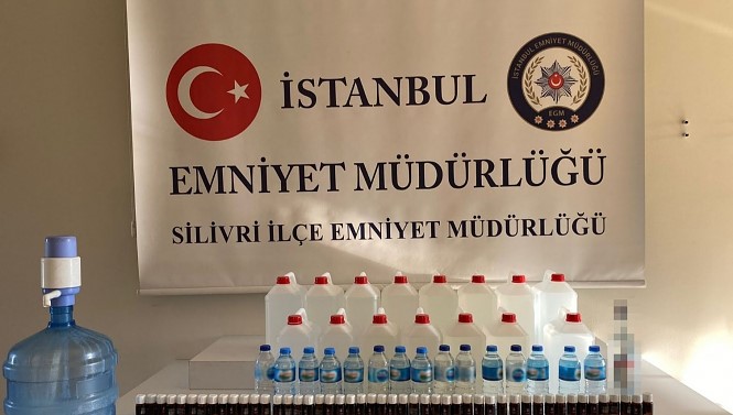 SİLİVRİ ‘ DE SAHTE ALKOL BASKINI :1 GÖZ ALTI