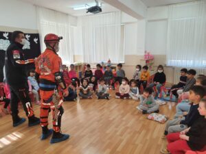 SİLİVRİ, “SAK” EKİPLERİ EĞİTİMLERE DEVAM EDİYOR