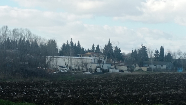 AKP’Lİ MECLİS ÜYESİNDEN KAÇAK TESİS