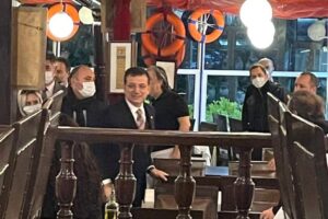 Kar İstanbul’u esir alırken İmamoğlu balıkçıda keyif mi yapıyordu?