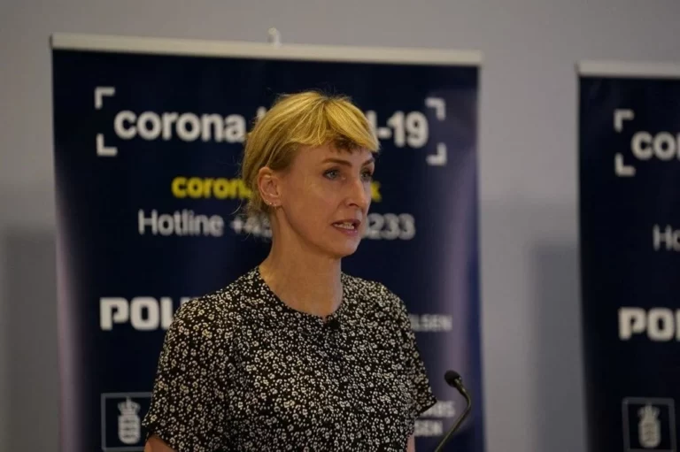 Danimarkalı bilim insanı: Omicron sayesinde Covid-19 pandemisi 2 ay içinde bitebilir