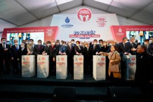 GÜMÜŞYAKA VE 29 KREŞİN TEMELİNİ KILIÇDAROĞLU VE AKŞENER ATTI