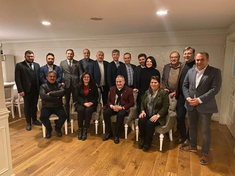 İYİ PARTİ 3. BÖLGE İLÇE BAŞKANLARI TOPLANDI