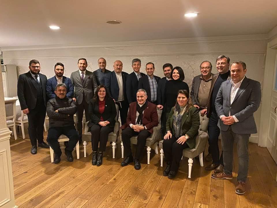 İYİ PARTİ 3. BÖLGE İLÇE BAŞKANLARI TOPLANDI