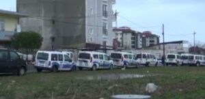 Eşinden ayrılmasını sebep gösterdiği ağabeyi ve yengesini vurdu