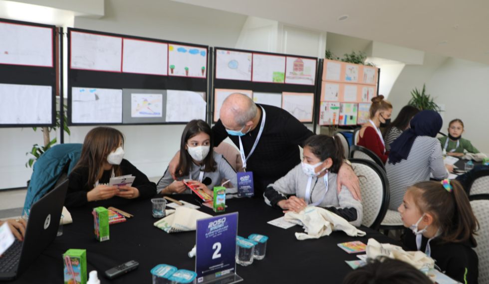 Çocuklar 2050’de hayal ettikleri Büyükçekmece’yi anlattı