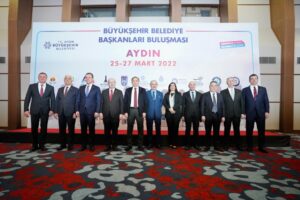 11 BÜYÜKŞEHİR BELEDİYE BAŞKANI GIDA KRİZİ İLE ORMANLARA DİKKAT ÇEKTİ