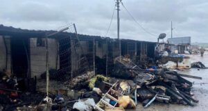 BALIKÇI BARINAKLARI KÜL OLDU