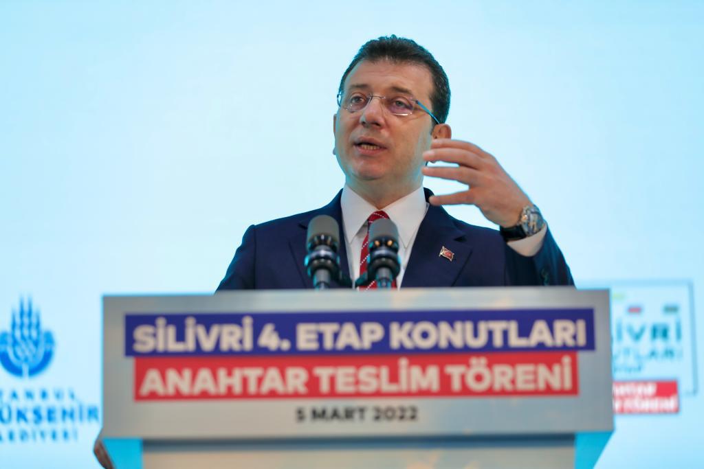 İMAMOĞLU’NDAN KENTSEL DÖNÜŞÜM UYARISI: “ SİYASİ KAPRİSLER BEYLİKDÜZÜ’NDE DÖNÜŞÜMÜ 6,5 YIL GECİKTİRDİ”