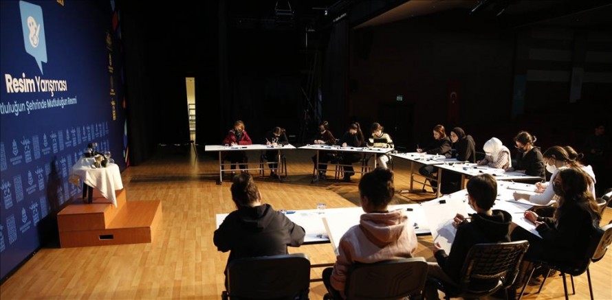 BAŞAKŞEHİR’DE GELECEĞİN RESSAMLARI YARIŞTI