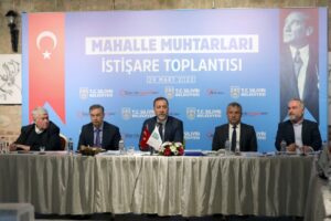 BAŞKAN YILMAZ MAHALLE MUHTARI İLE TOPLANTI DÜZENLEDİ