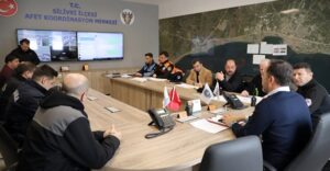 Silivri’de yoğun kar yağışı görülüyor