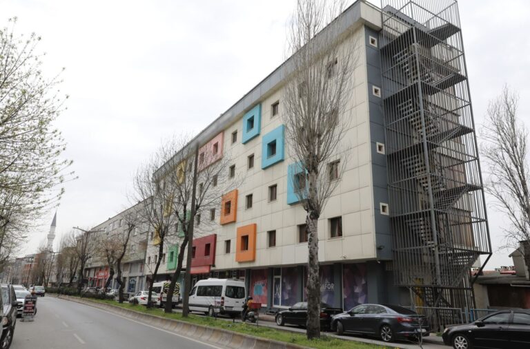 İBB’NİN ÖĞRENCİ YURTLARINA YENİLERİ EKLENİYOR