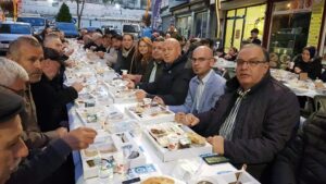 İYİ’LER, SAMSUNLULAR DERNEĞİNİN İFTARINA KATILDI