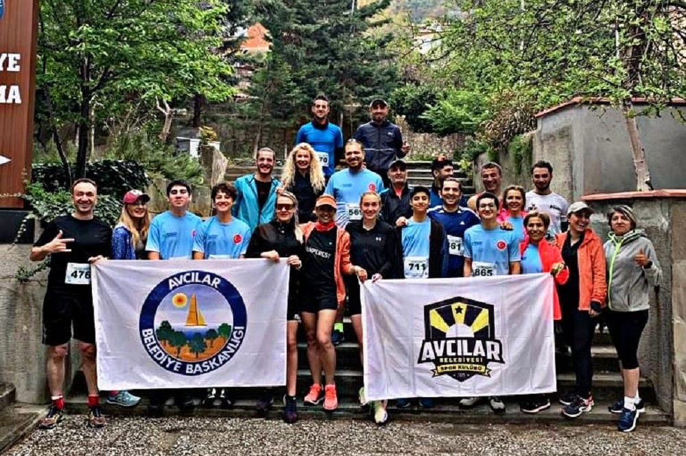 AVCILARLI SPORCULAR ULUSLARARASI OSMANGAZİ MARATONU’NDA
