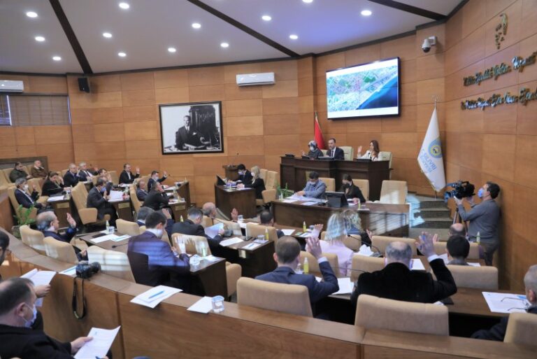 SİLİVRİ BELEDİYE MECLİSİ PAZARTESİ GÜNÜ