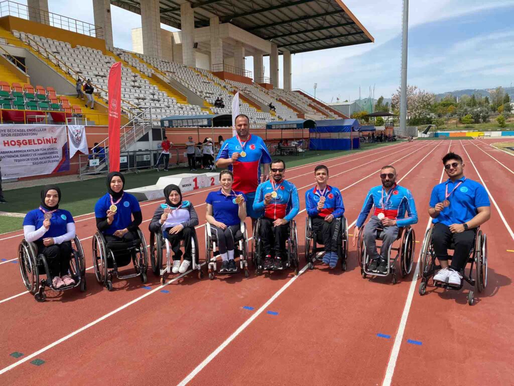 Mersin’de Bağcılar rüzgarı esti