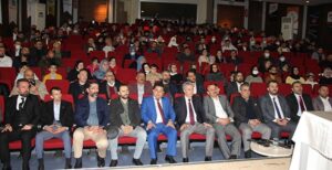 Kuru Ekmek Yiyerek, Üzüm Hoşafı İçtiler…