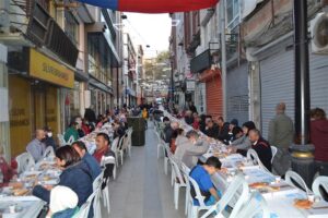 SİLİVRİ KASABA TARAFTAR GRUBU DERNEĞİ BAŞKANI İRFAN BOZDAĞ,DAN VEFA İFTARI