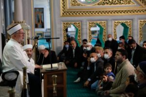 CAMİ ÖZEL PROGRAMLARININ KONUKLARI KARATAŞ VE NURSAÇAN