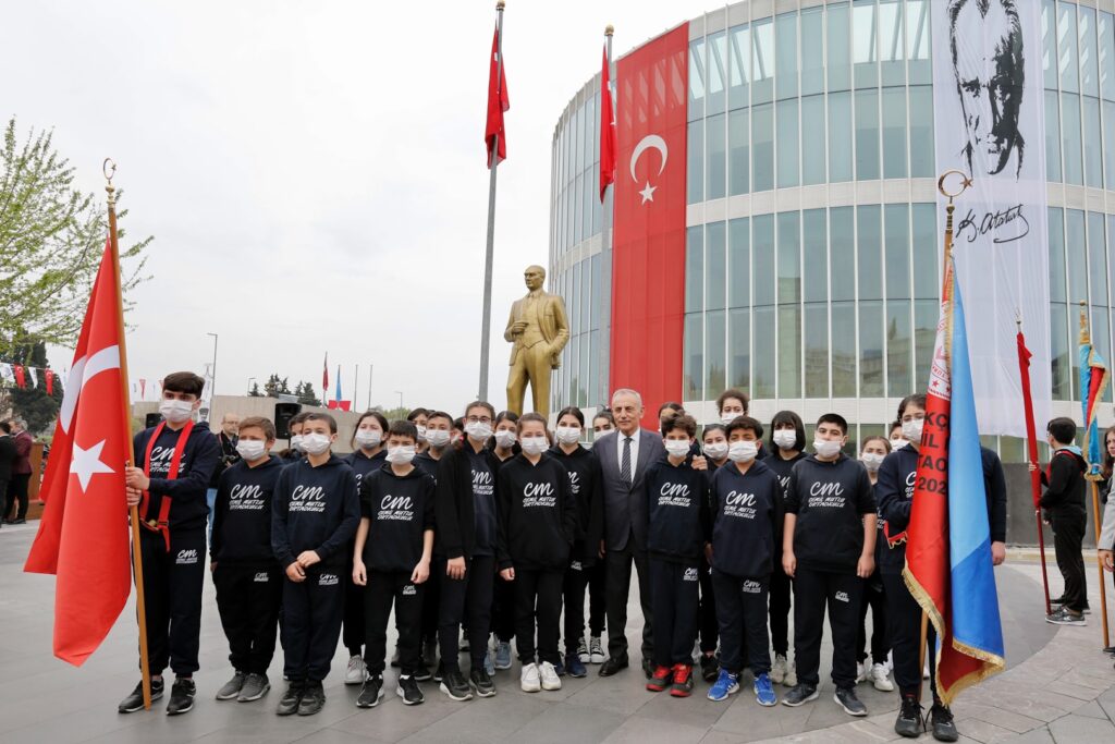 23 NİSAN ÇOŞKUYLA KUTLANDI