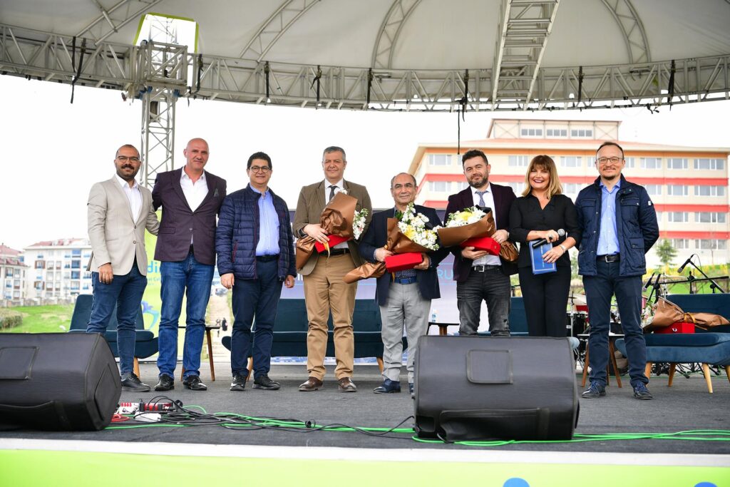 KALP SAĞLIĞI GÜNÜ AÇIK HAVA ETKİNLİKLERİYLE KUTLANDI