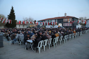 YILMAZ, FENER VE BEYCİLER’DE ŞİİRLERLE KARŞILANDI