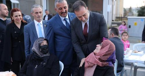 SİLİVRİ MİMARSİNAN MAHALLESİNDE 3 BİN KİŞİ GÖNÜL SOFRASINDA BULUŞTU